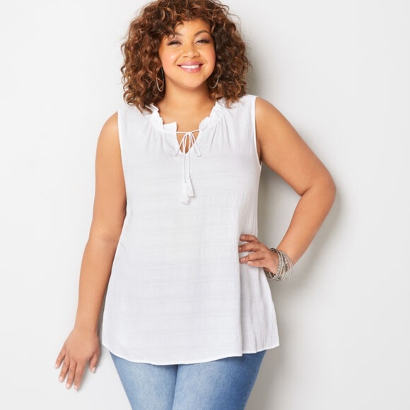 💜AVENUE RUFFLE COLLAR PEASANT TOP - Picture 1 of 3